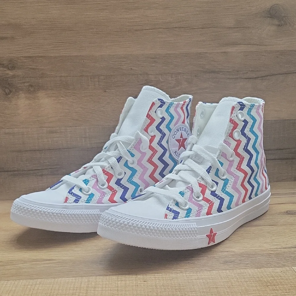 Converse High-Top Sneakers with Colorful Zigzag Pattern